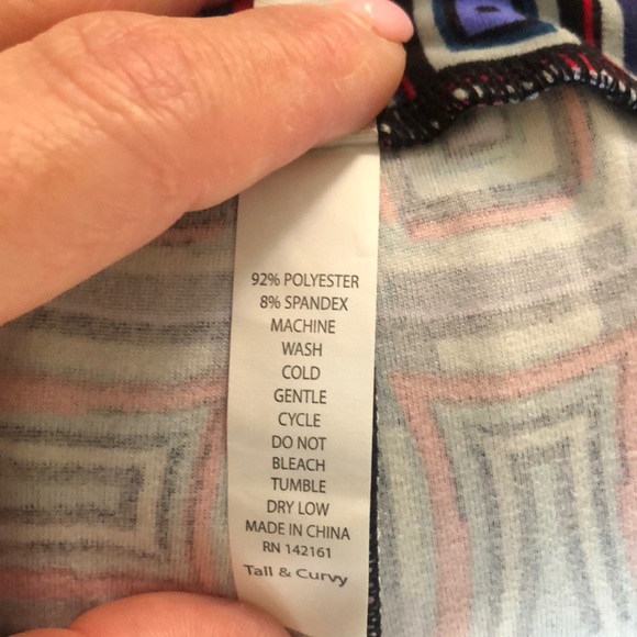 LuLaRoe Tall & Curvy Leggings - Picture 3 of 4